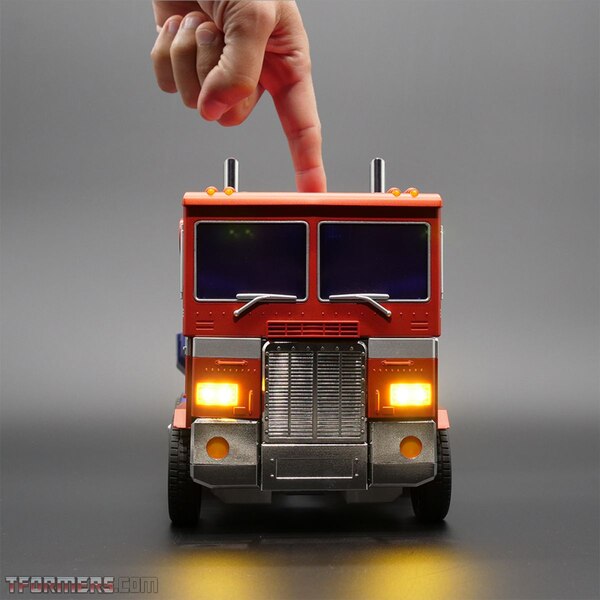 Transformers Optimus Prime Auto Converting Programmable Advanced Robot  (8 of 16)
